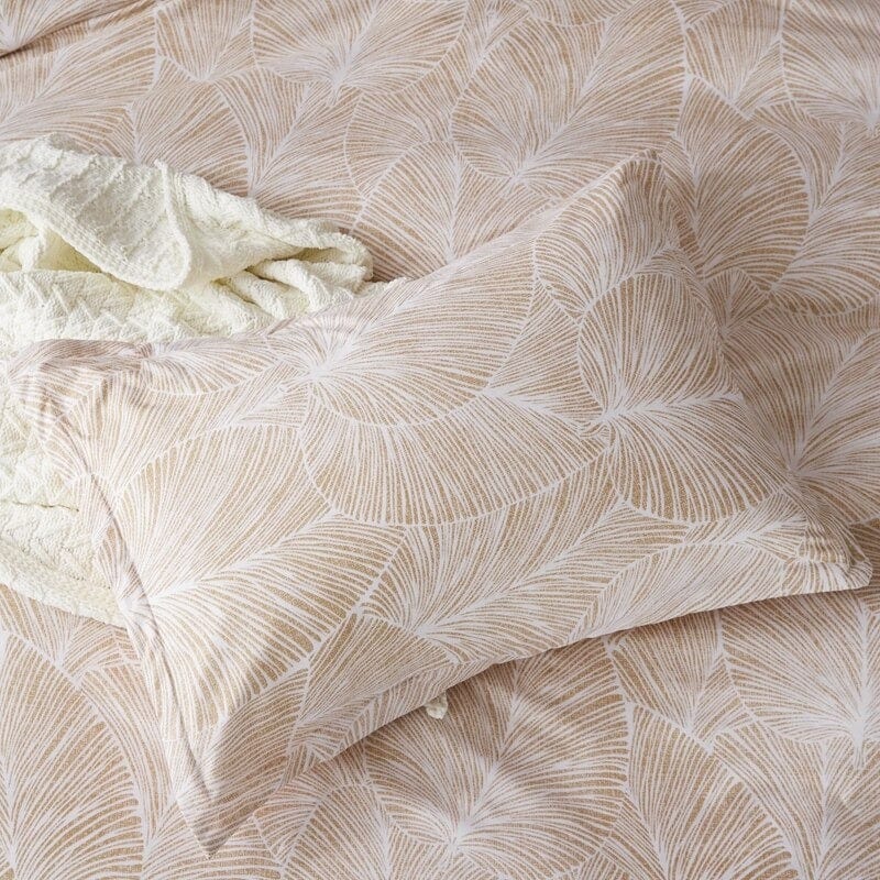 Dynebetræk És Bézs Szörnyeteg