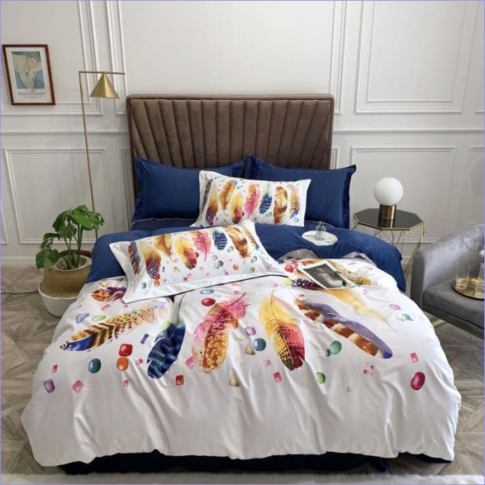 Farverigt Blåt Og Hvidt Fjerdynebetræk